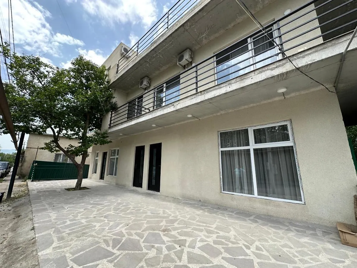 Cozy Apartments With Terrace In Quite Neighborhood Tbilisi 0*,